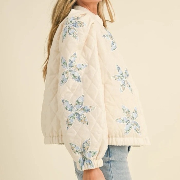 Bohemian Cottagecore Quilted Jacket With Floral Patchwork in Vanilla Cream - Picture 4 of 8